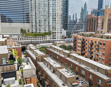 310 N Clinton Street - Photo Thumbnail 21
