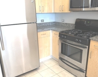 600 N Kingsbury Street - Photo Thumbnail 23