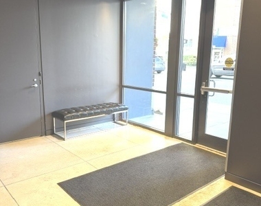 600 N Kingsbury Street - Photo Thumbnail 3