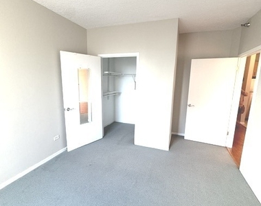 600 N Kingsbury Street - Photo Thumbnail 21