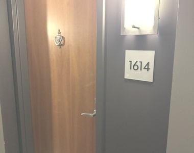 600 N Kingsbury Street - Photo Thumbnail 7