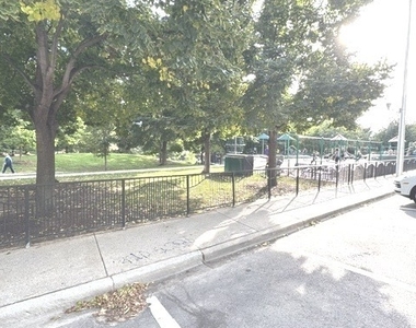 600 N Kingsbury Street - Photo Thumbnail 32