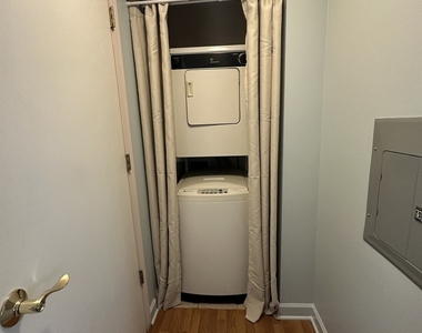 345 N Lasalle Street - Photo Thumbnail 12