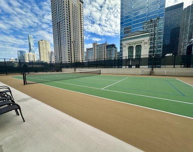 345 N Lasalle Street - Photo Thumbnail 16