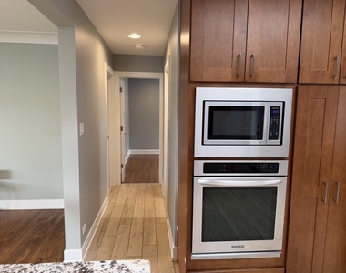 4205 N Newland Avenue - Photo Thumbnail 5