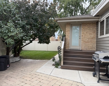 4205 N Newland Avenue - Photo Thumbnail 33