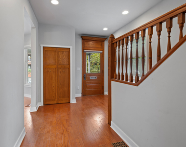 4647 N Winchester Avenue - Photo Thumbnail 5