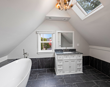 4647 N Winchester Avenue - Photo Thumbnail 12