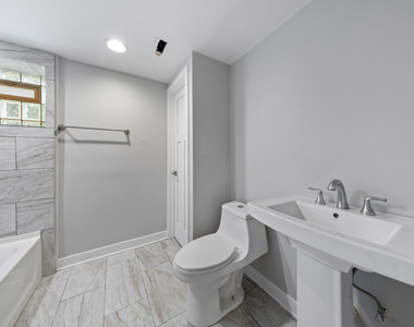4647 N Winchester Avenue - Photo Thumbnail 15