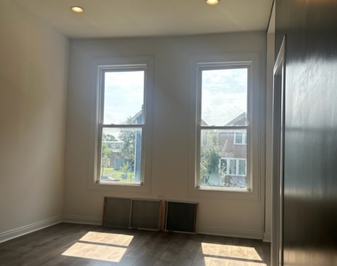 4040 W Carroll Avenue - Photo Thumbnail 1