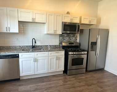 4040 W Carroll Avenue - Photo Thumbnail 13