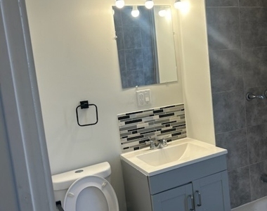 4040 W Carroll Avenue - Photo Thumbnail 9