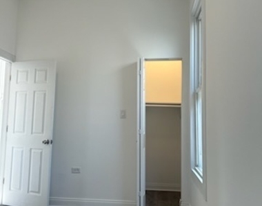 4040 W Carroll Avenue - Photo Thumbnail 4