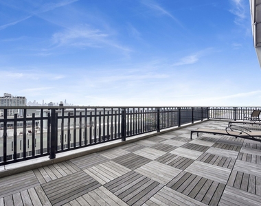 3600 N Lake Shore Drive - Photo Thumbnail 20