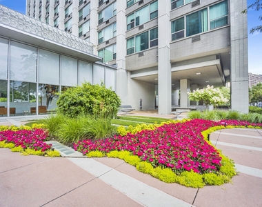 3600 N Lake Shore Drive - Photo Thumbnail 24
