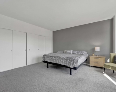 3600 N Lake Shore Drive - Photo Thumbnail 11