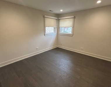 7701 W Marwood Avenue - Photo Thumbnail 11