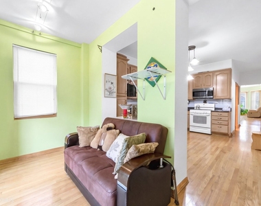 2523 W Iowa Street - Photo Thumbnail 18