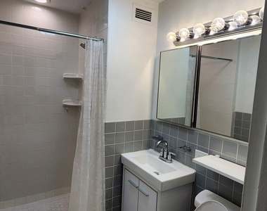 555 W Cornelia Avenue - Photo Thumbnail 20