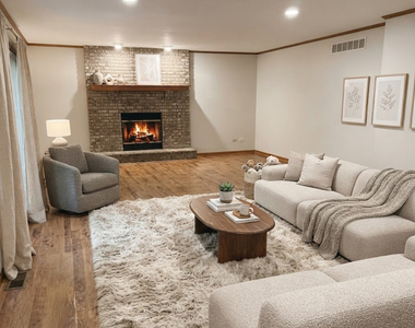 415 Stanford Drive - Photo Thumbnail 8