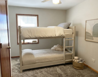 415 Stanford Drive - Photo Thumbnail 28