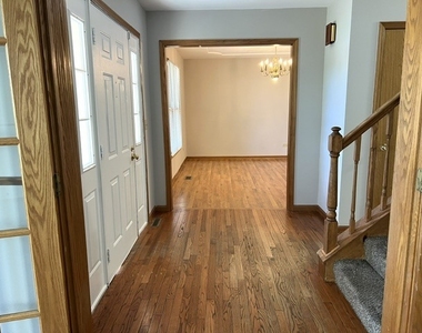 415 Stanford Drive - Photo Thumbnail 15