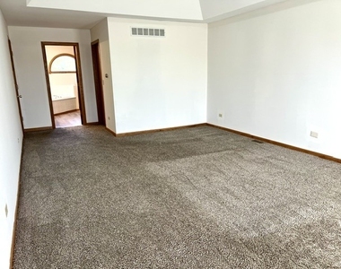 415 Stanford Drive - Photo Thumbnail 23