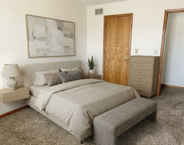 415 Stanford Drive - Photo Thumbnail 30