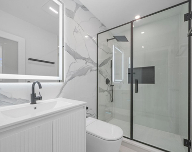 4153 N Hermitage Avenue - Photo Thumbnail 14