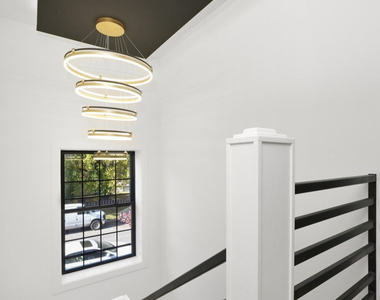 4153 N Hermitage Avenue - Photo Thumbnail 13