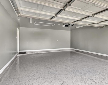 15814 Finwood Lane - Photo Thumbnail 22