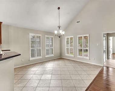 15814 Finwood Lane - Photo Thumbnail 6