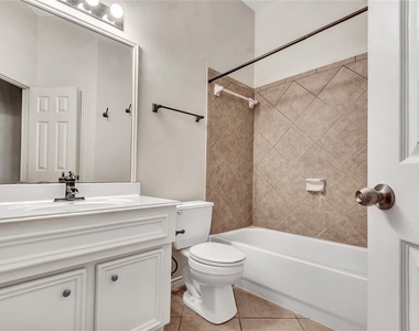 15814 Finwood Lane - Photo Thumbnail 18