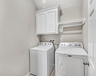 15814 Finwood Lane - Photo Thumbnail 12