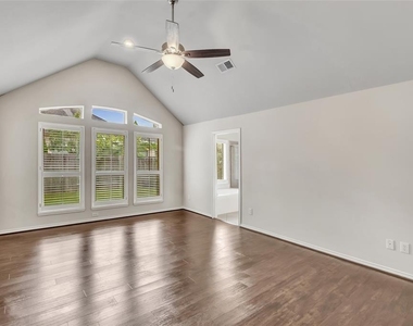 15814 Finwood Lane - Photo Thumbnail 13
