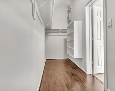 15814 Finwood Lane - Photo Thumbnail 17