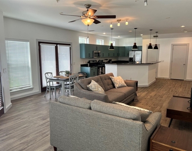 2900 Hamilton Street - Photo Thumbnail 4