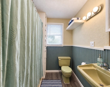 5507 Avenue P - Photo Thumbnail 9