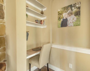321 Westwood Drive - Photo Thumbnail 22