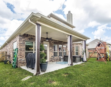 321 Westwood Drive - Photo Thumbnail 27