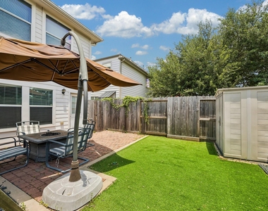 1334 Ella Place - Photo Thumbnail 4
