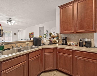 26910 Kingston Glen Lane - Photo Thumbnail 19