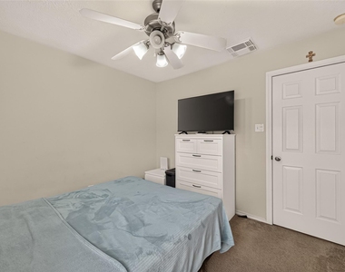 26910 Kingston Glen Lane - Photo Thumbnail 27