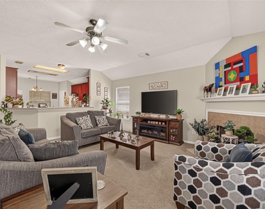 26910 Kingston Glen Lane - Photo Thumbnail 5