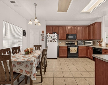 26910 Kingston Glen Lane - Photo Thumbnail 11