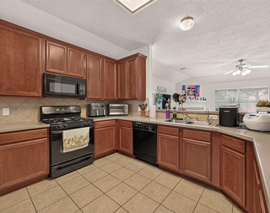 26910 Kingston Glen Lane - Photo Thumbnail 13