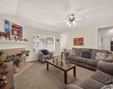 26910 Kingston Glen Lane - Photo Thumbnail 7