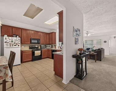 26910 Kingston Glen Lane - Photo Thumbnail 9