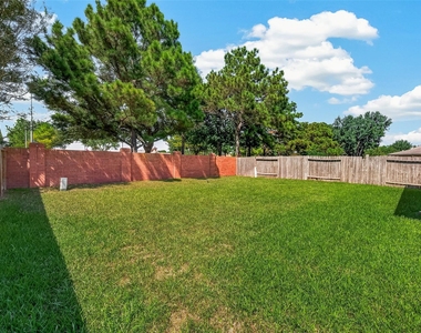26910 Kingston Glen Lane - Photo Thumbnail 32