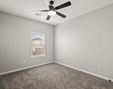 2113 Saint Charles Street - Photo Thumbnail 6